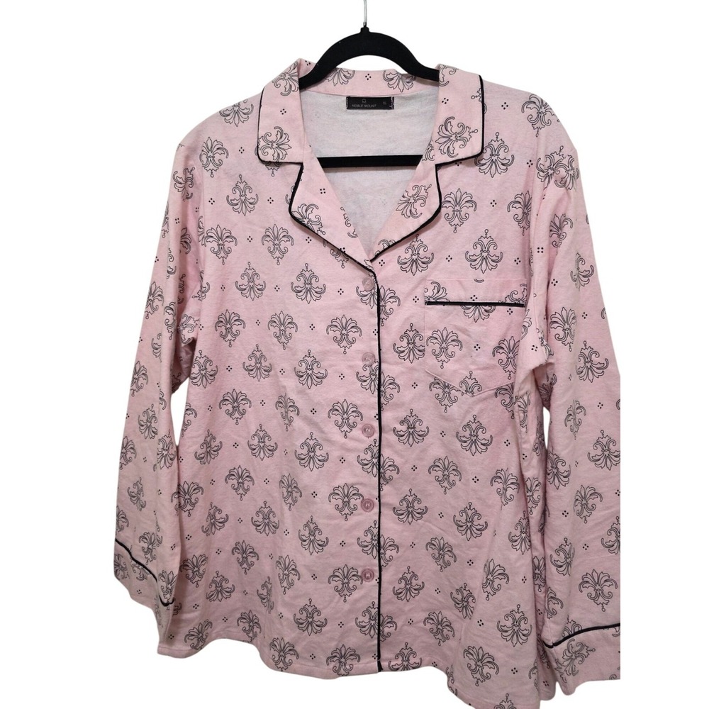 Noble Mount Women's XL Pink Button-Up Pajama Top With Black Fleur-De-Lis Print‎